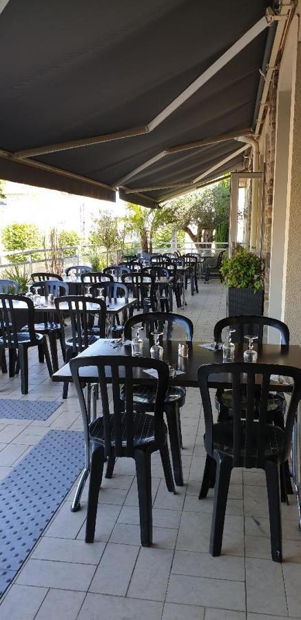 Hôtel Restaurant L'Espérance Vitré Exterior foto